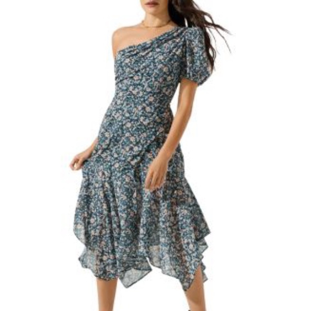 *ASTR THE LABEL* Santorini Midi Dress